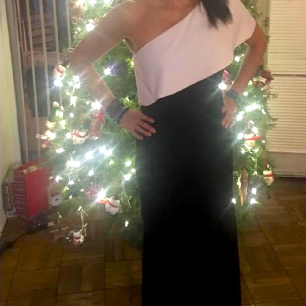 Black and white night gown